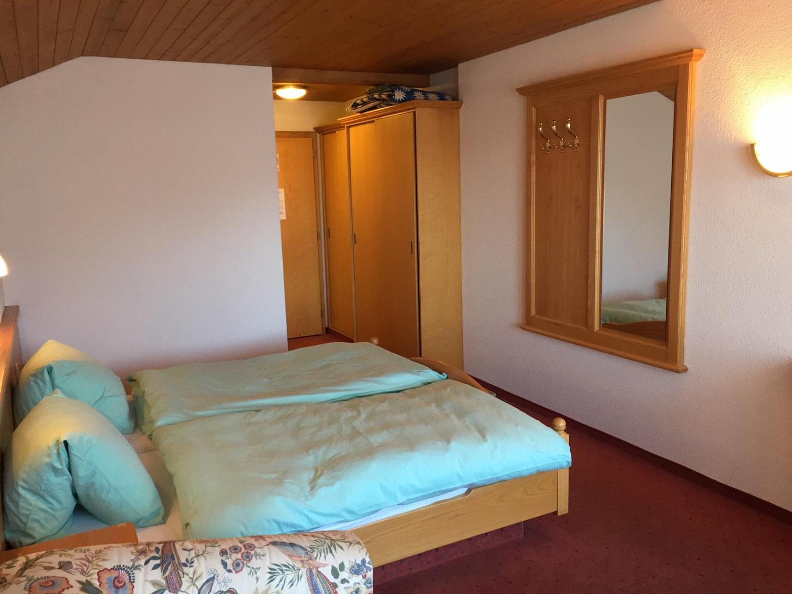 Hotel Restaurant Rothorn Visperterminen Екстер'єр фото